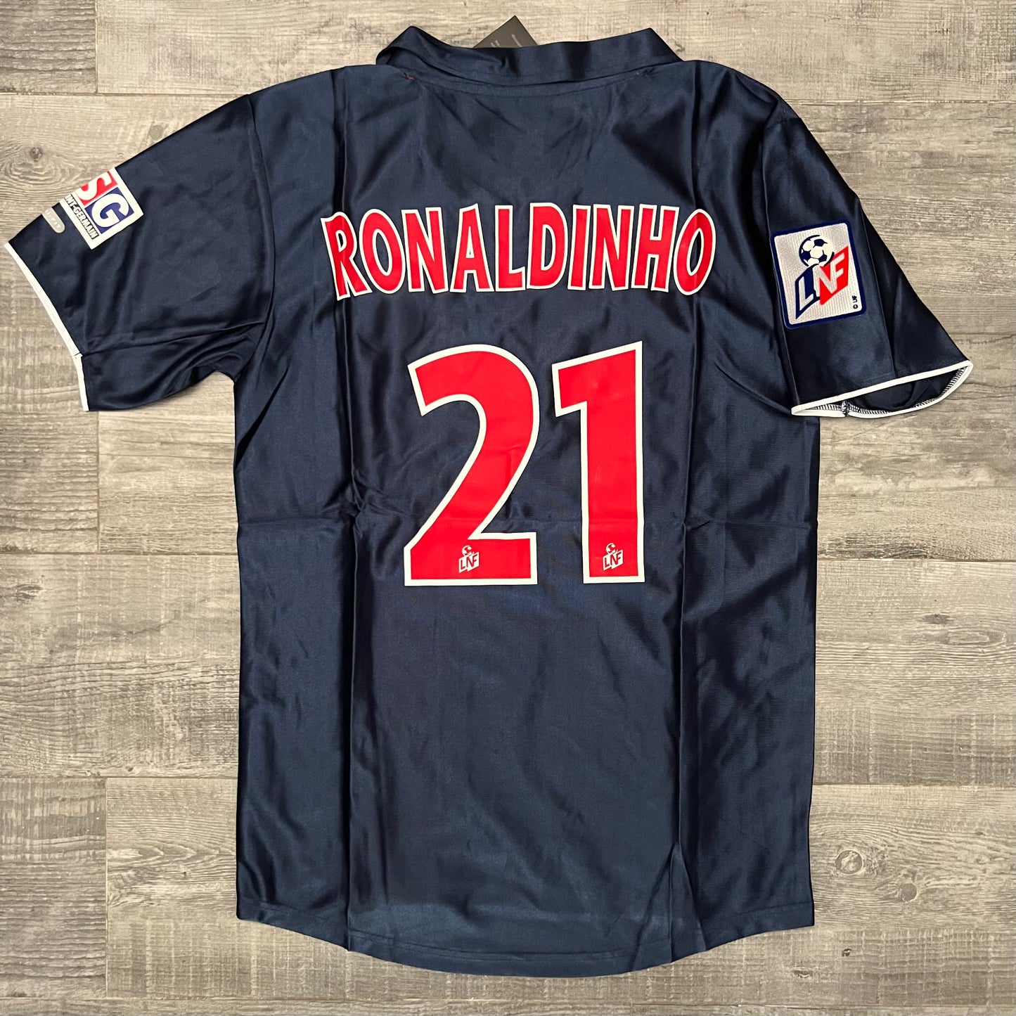 2001-02 - PSG HOME | RETRO