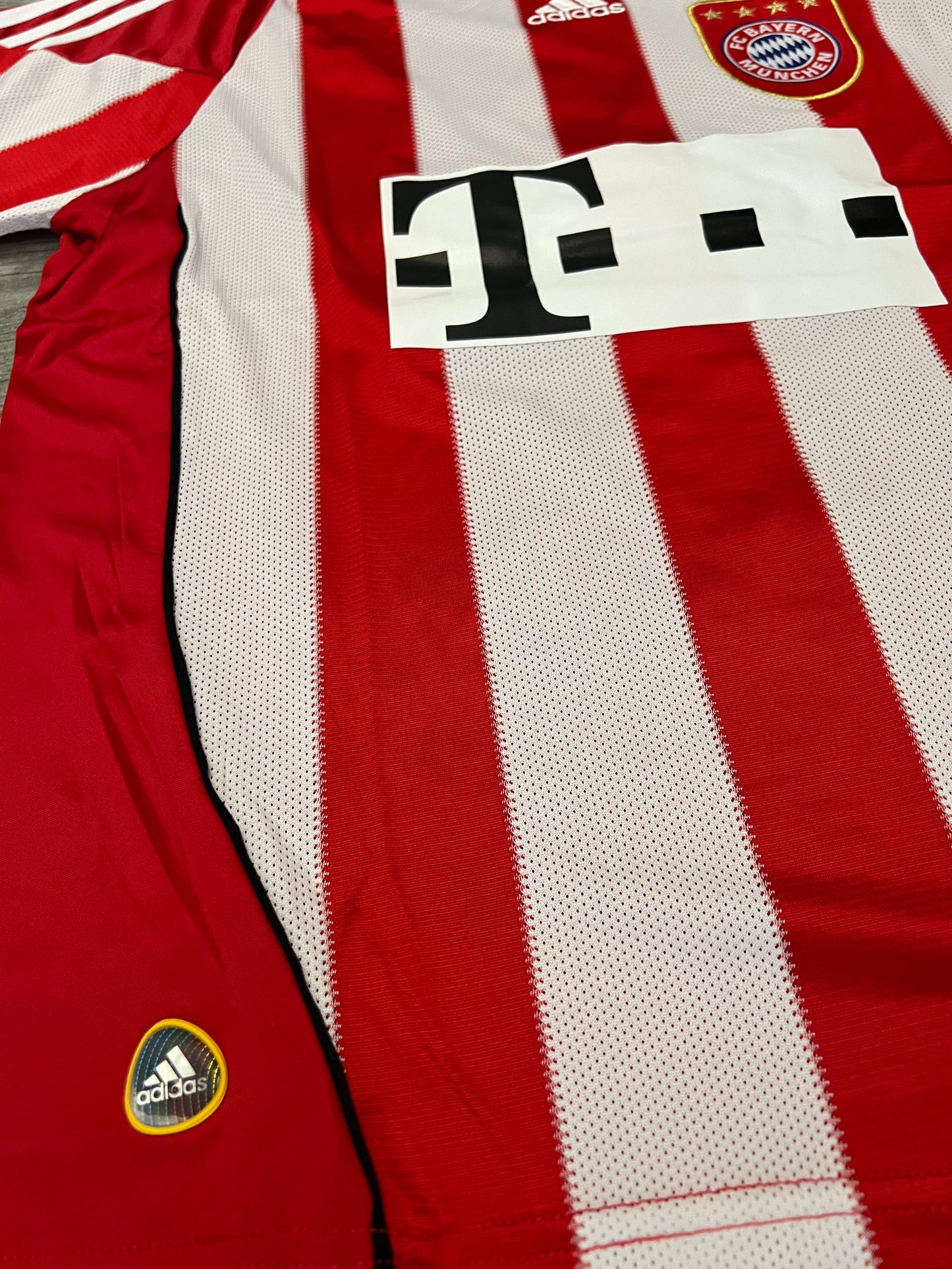 2010-11 - BAYERN MÜNCHEN THUIS | RETRO