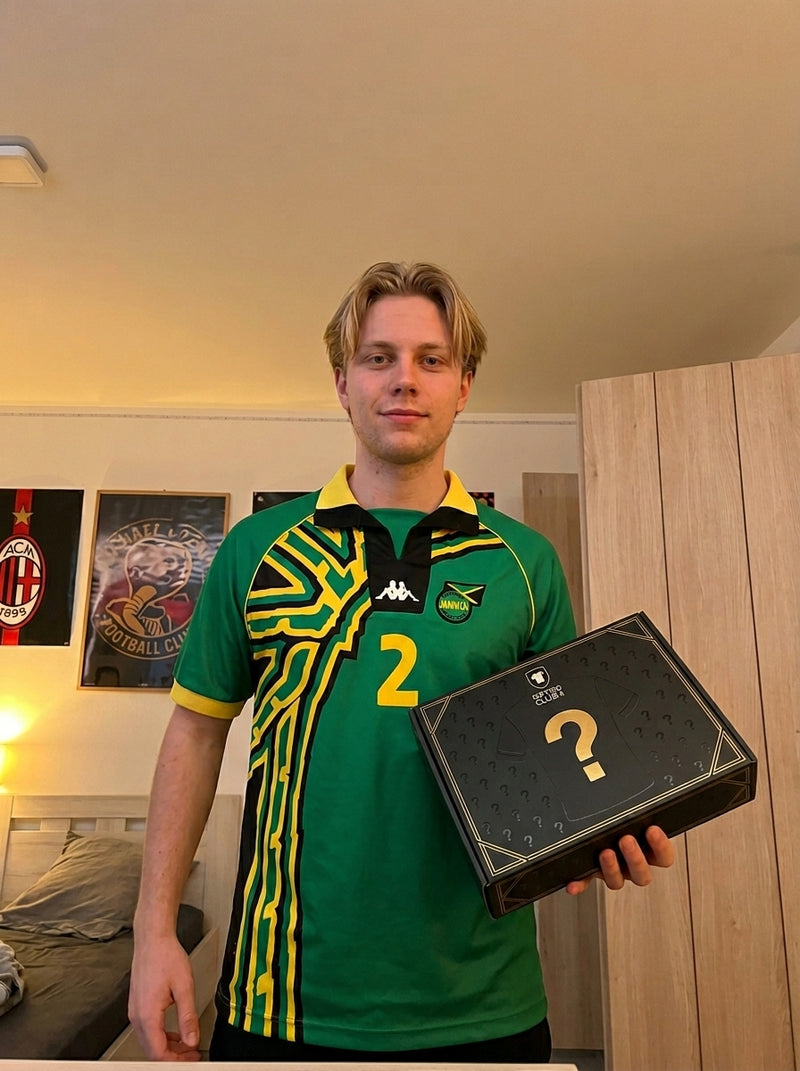 Nils D.